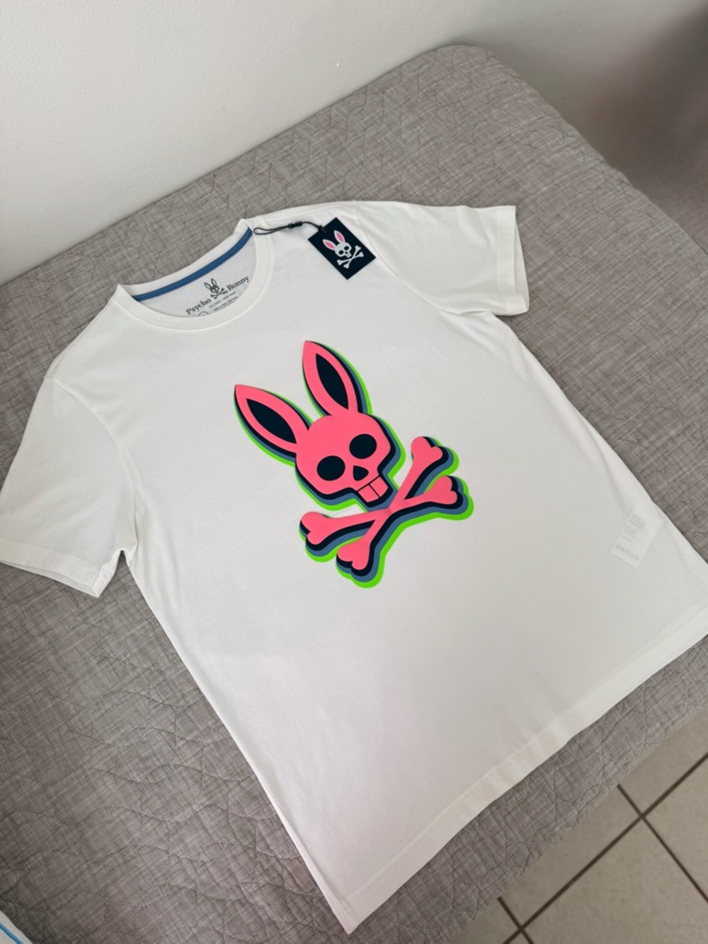 Psycho Bunny White T-Shirt with Blue Trim and Pink/Green Graphic - Picture 4 of 9